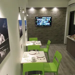 Pianeta Alojamento de Acomodação e Pequeno-almoço Roma