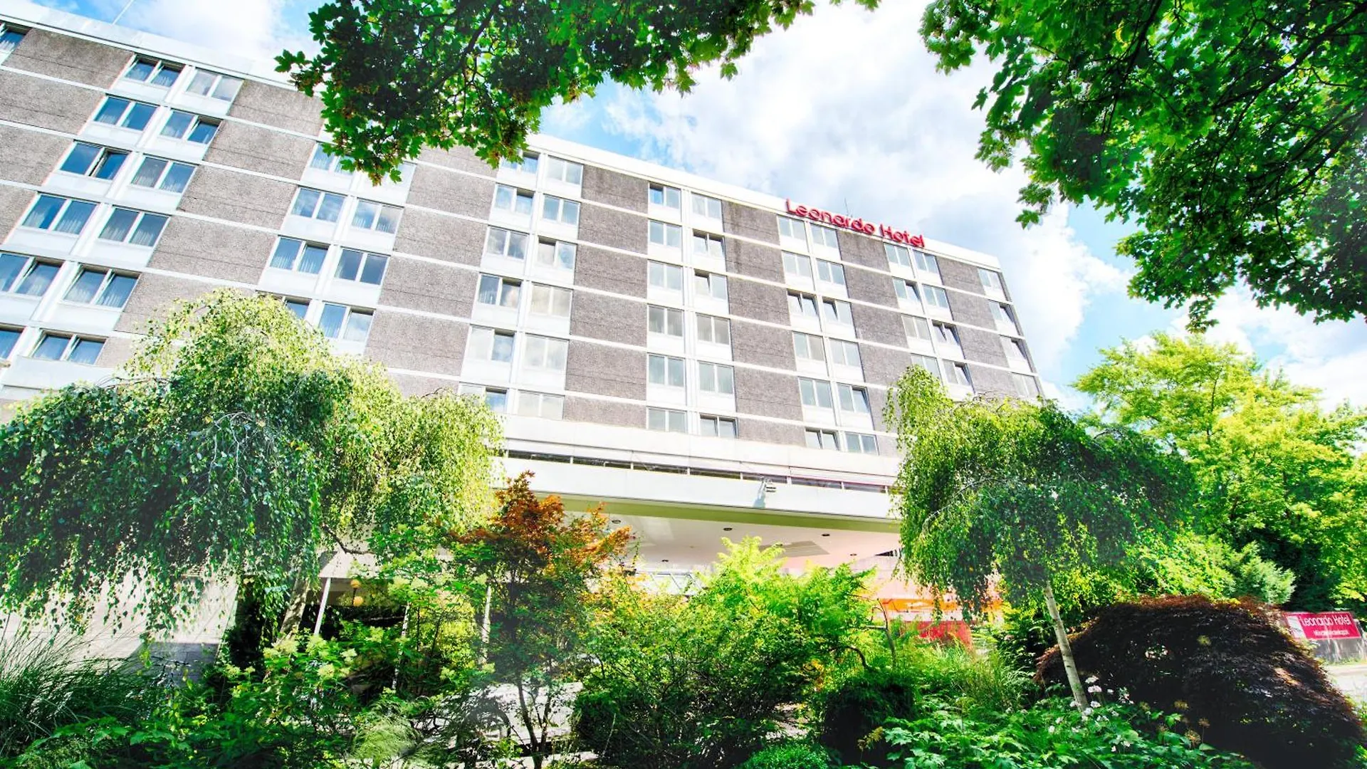 Leonardo Hotel Munich Arabellapark 4*,